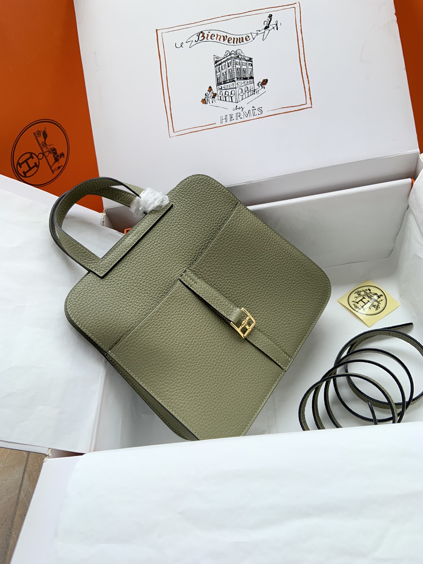 Hermes Halzan 25 Handbag Shoulder Bag In Gris Mouette Clemence Leather